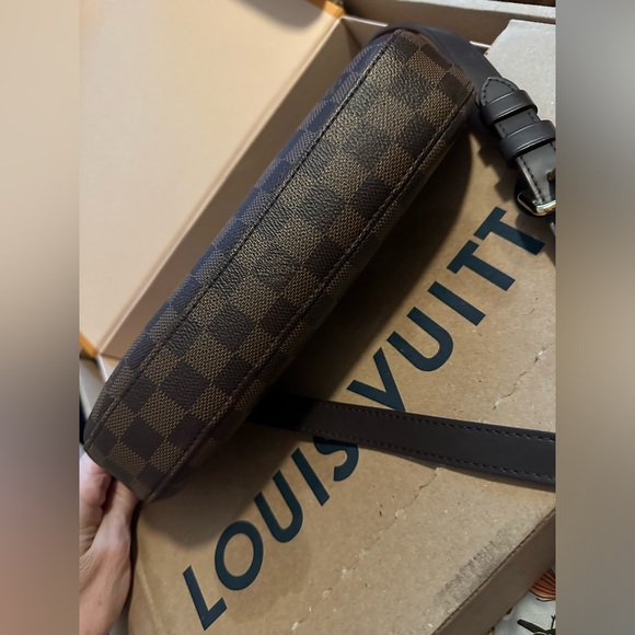 LOUIS VUITTON South Bank Besace Damier Ebene Crossbody bag purse original - Picture 13 of 15